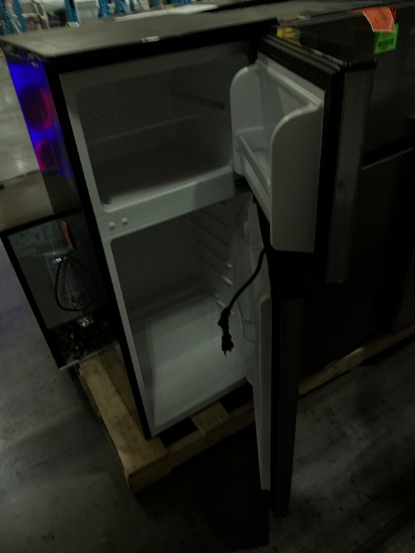 Photo 1 of ***HEAVILY USED***
Frigidaire, 2 Door Apartment Size Refrigerator with Freezer, 7.5 cu ft, Adjustable Spill-Proof Shelves, Crisper Bins, Platinum Silver, Garage Ready