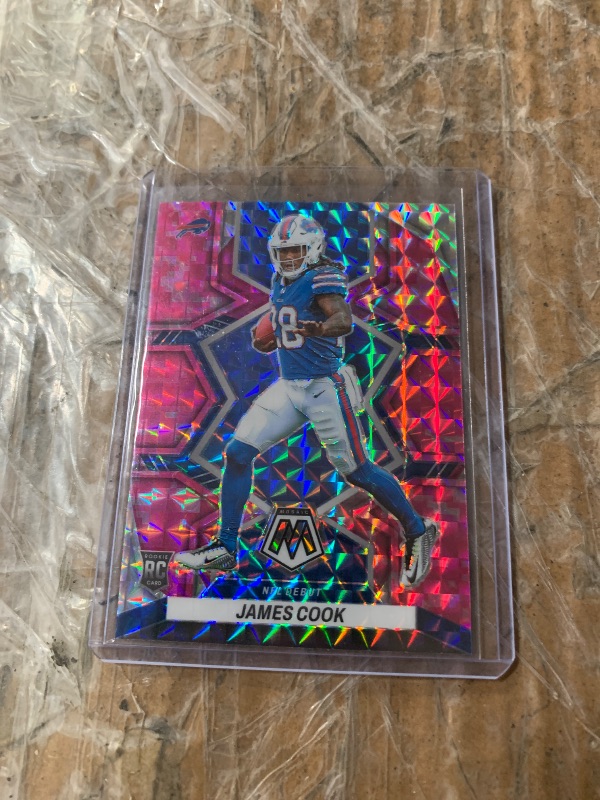 Photo 1 of James Cook Pink Camo Prizm #285 2022 Panini Mosaic (RC)