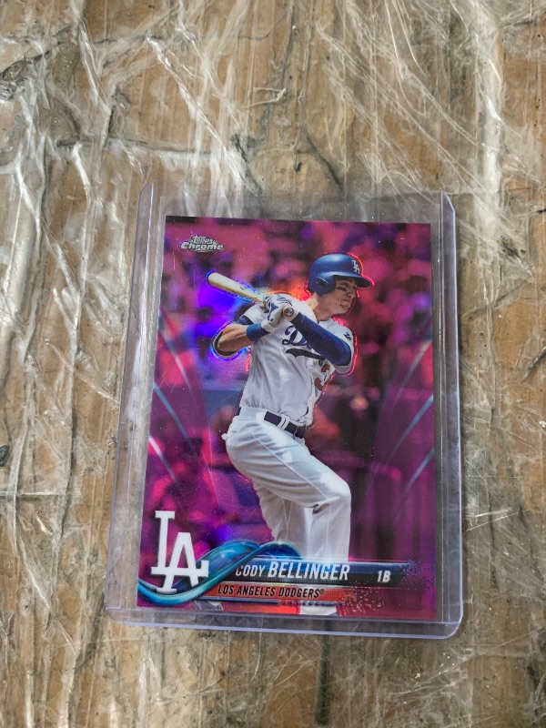 Photo 1 of Cody Bellinger [Purple Refractor] #132 2018 Topps Chrome 