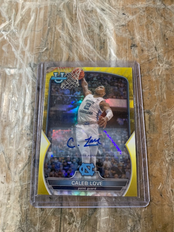 Photo 1 of Caleb Love [Autograph Yellow] #89 2022 Bowman Chrome University 