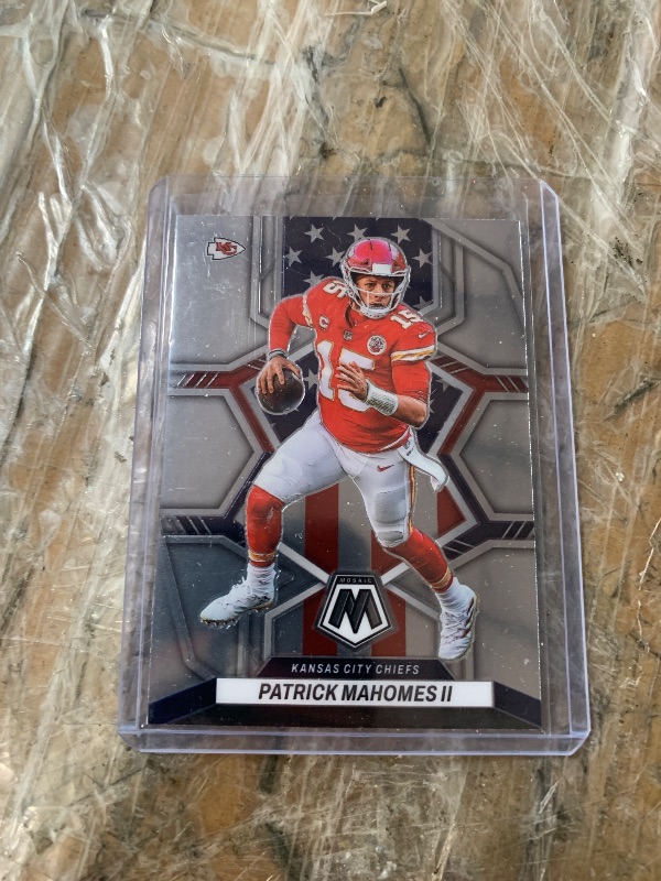 Photo 1 of 2022 Panini Mosaic National Pride Patrick Mahomes II #256 Kansas City Chiefs