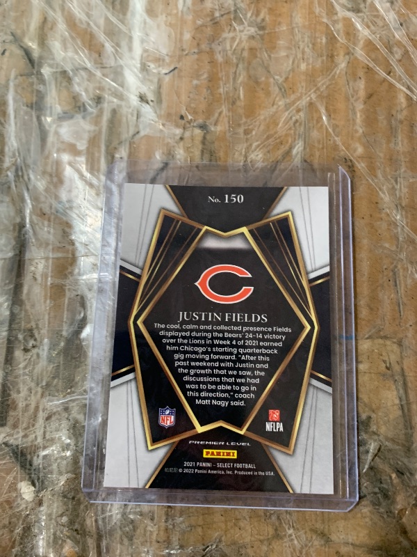 Photo 1 of 2021 Select Justin Fields Premier Level RC #150 Chicago Bears