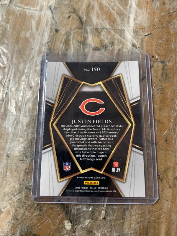 Photo 1 of 2021 Select Justin Fields Premier Level RC #150 Chicago Bears