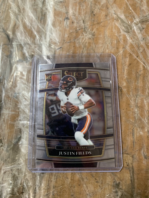 Photo 1 of 2021 Select Justin Fields RC #50 Concourse Chicago Bears
