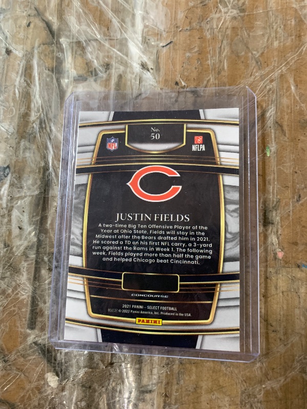 Photo 1 of 2021 Select Justin Fields RC #50 Concourse Chicago Bears