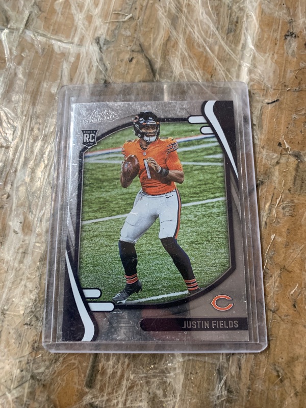 Photo 1 of Justin Fields 2021 Panini Absolute - Rookies #108 (RC) Chicago Bears