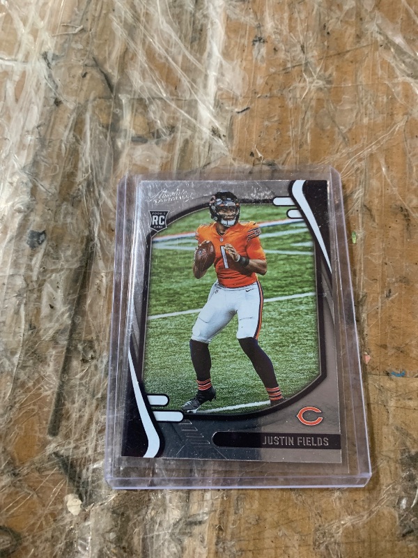Photo 1 of Justin Fields 2021 Panini Absolute - Rookies #108 (RC) Chicago Bears