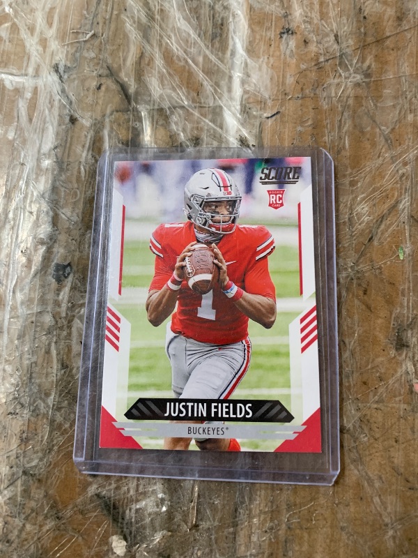 Photo 1 of Justin Fields #302 [Rookie] 2021 Panini Score Ohio State