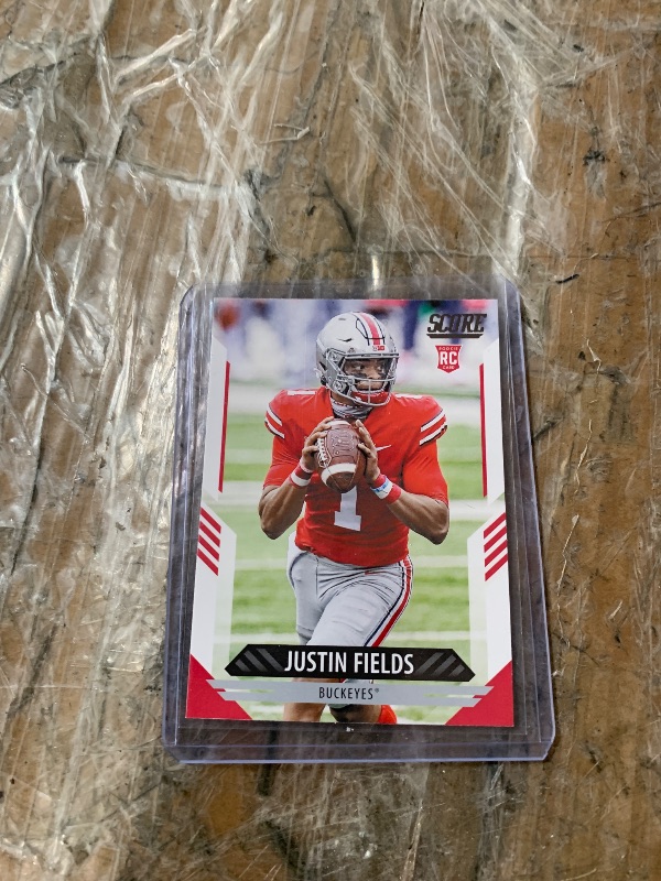 Photo 1 of Justin Fields #302 [Rookie] 2021 Panini Score Ohio State