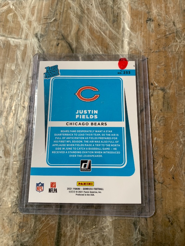 Photo 1 of 2021 Panini Donruss Football Justin Fields Rated Rookie #253 RC Chicago Bears