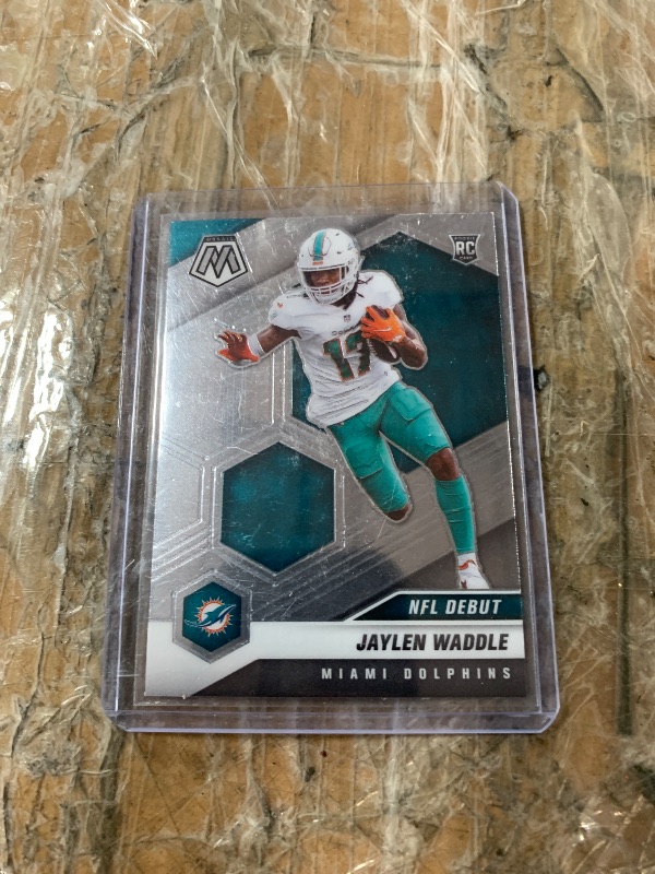 Photo 1 of Jaylen Waddle #248 [Rookie] Panini Mosaic