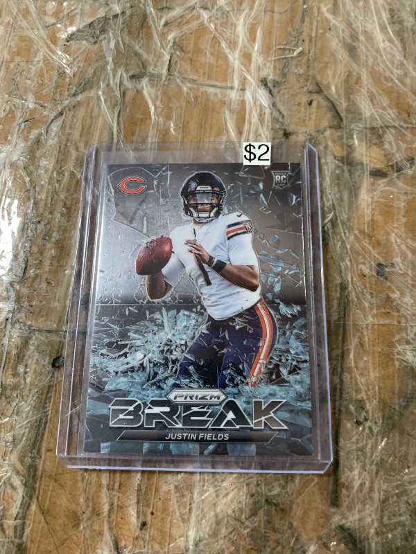 Photo 1 of 2021 Prizm Justin Fields Prizm Break Rookie Card RC #PB-8 Chicago Bears