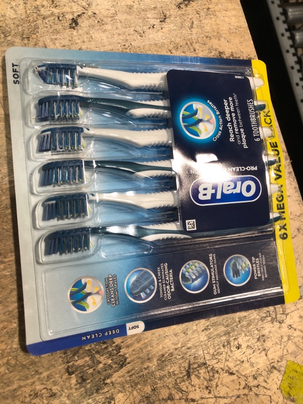 Photo 1 of (new) Oral-B Pro Clean Cross Action Toothbrushes, Deep Plaque Removal, 6 Count
