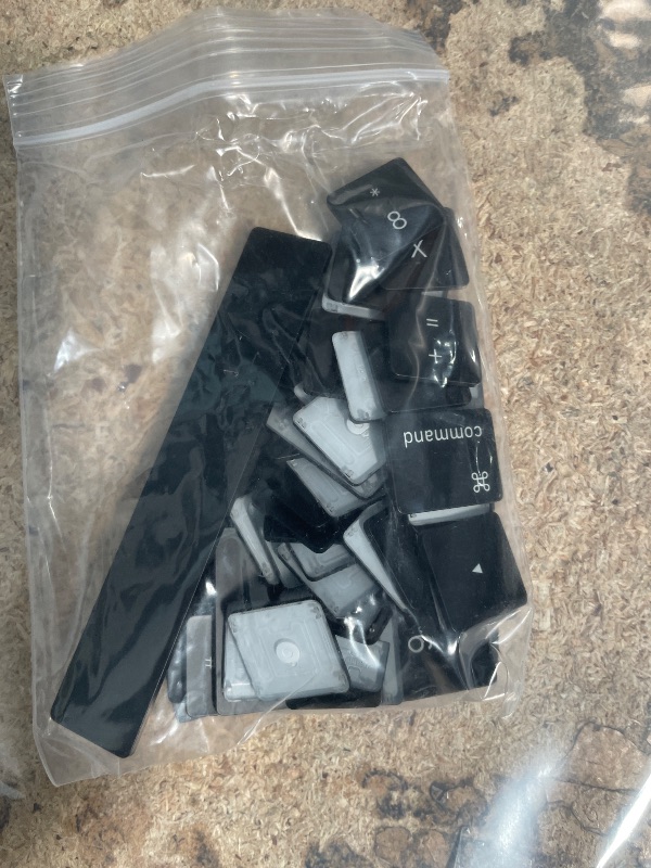 Photo 1 of * BUNDLE* KEYBOAED CAPS.KEYCHAIN W/KEYS. RINGS