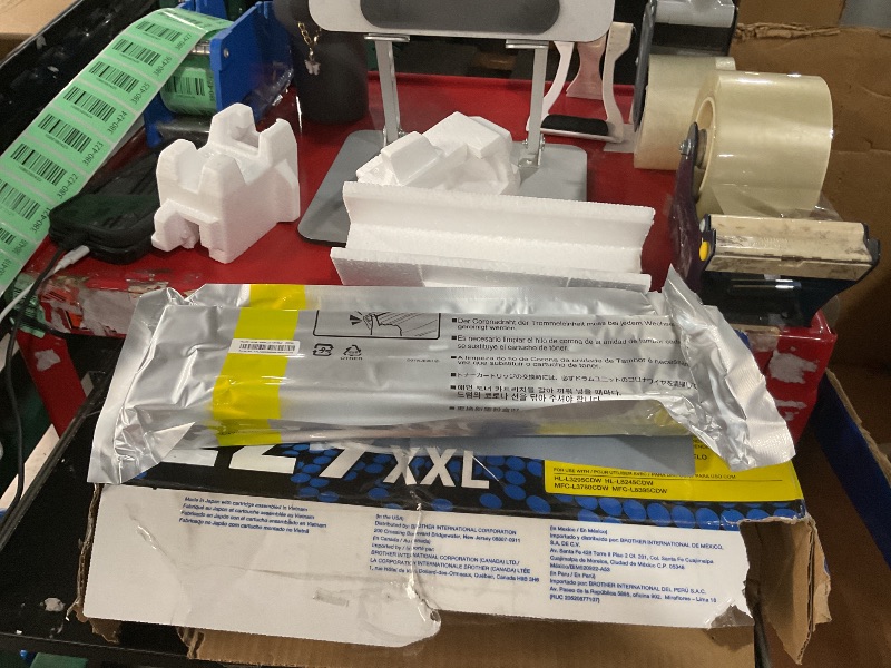Photo 1 of ******* factory sealed********Brother Genuine TN229XXLY Yellow Super High Yield Printer Toner Cartridge - Print up to 4,000 Pages (1), Compatible with HL-L3295CDW, HL-L8245CDW, MFC-L3780CDW, and MFC-L8395CDW Printers