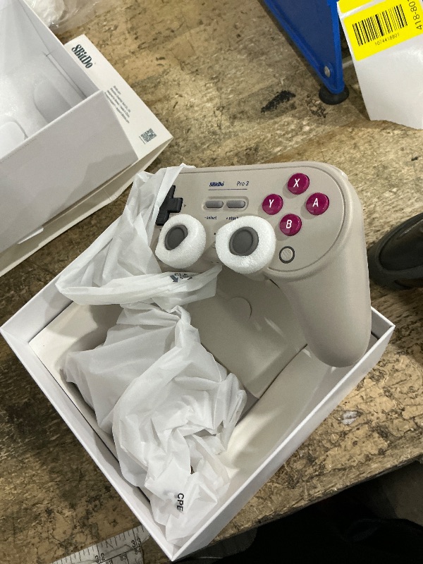 Photo 1 of ***MISSING PARTS***
8Bitdo Pro 3 Bluetooth Controller with Swappable ABXY Buttons, TMR Joysticks, Hall Effect Triggers, Pro Back Buttons, Charging Dock, for Switch/Switch 2, Windows, Apple, SteamOS, Android - G Classic