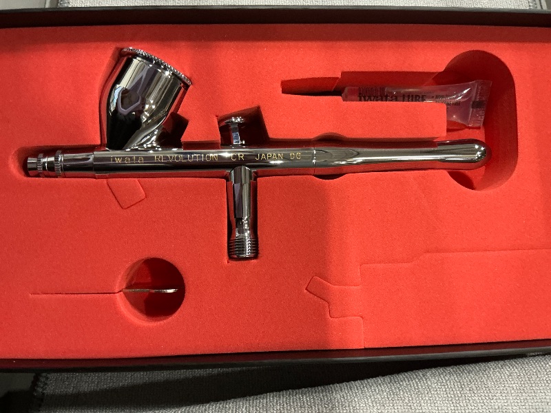 Photo 1 of *STOCK PHOTO FOR REFERENCE* Iwata Custom Micron CM-C Gravity Feed Dual Action Airbrush