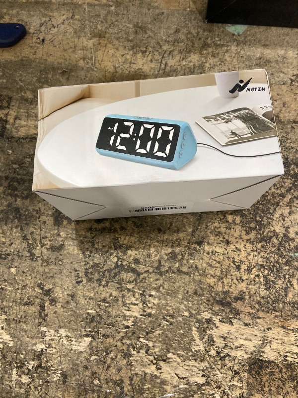 Photo 1 of ***MISSING PARTS*** 
Netzu Digital Alarm Clocks for Bedrooms, Loud Alarm Clock with Dual Alarms, Bold Digits, 5 Dimmers, 4 Volumes, Snooze, Bedside Clock for Deep Sleepers Kids Teens Seniors, Plug in Clock, Easy to Set