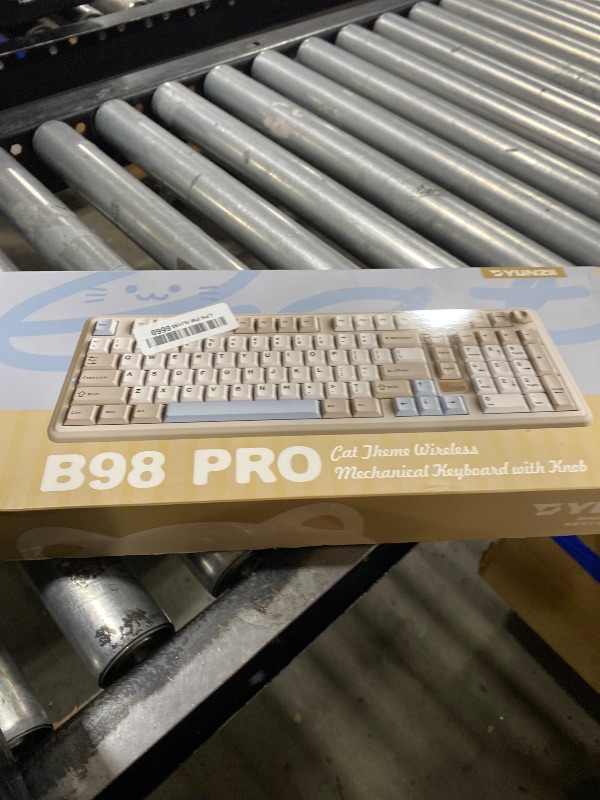 Photo 1 of YUNZII B98 PRO QMK/VIA Wireless Mechanical Gaming Keyboard,96% Layout with Numpad and Cute Cat Knob, BT/2.4G/USB-C,Linear Switch Hot Swap Gasket,RGB for Win/Mac (Beige, Candy Linear Switch)