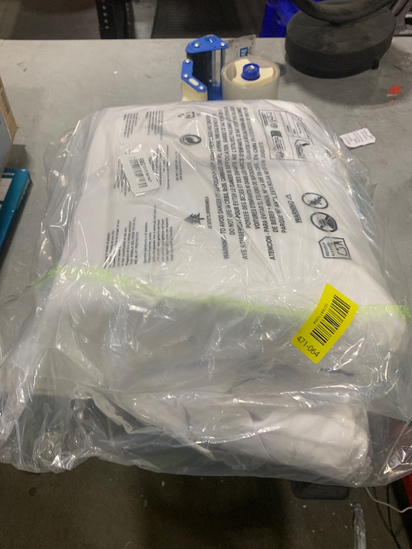 Photo 1 of Dexbriz 10 Pack Round Tablecloth 90 Inch White