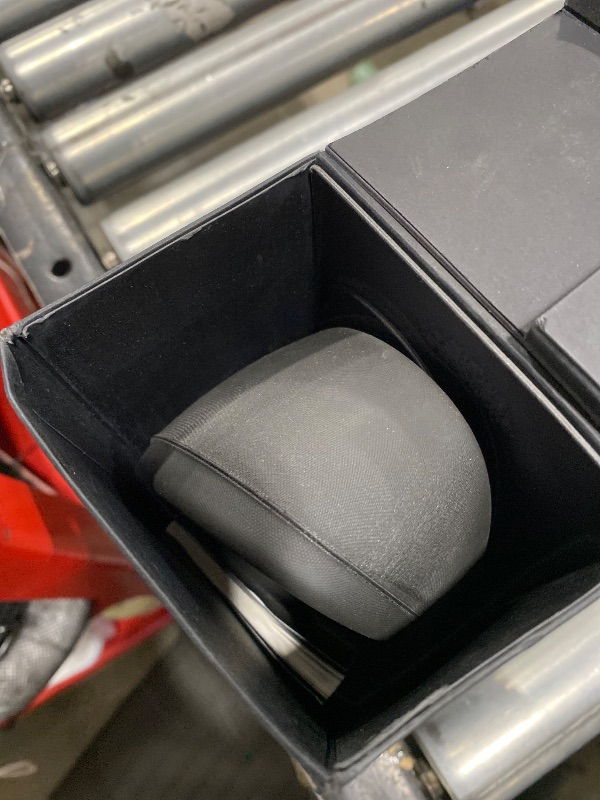 Photo 1 of Oakley Meta Vanguard Charging Case