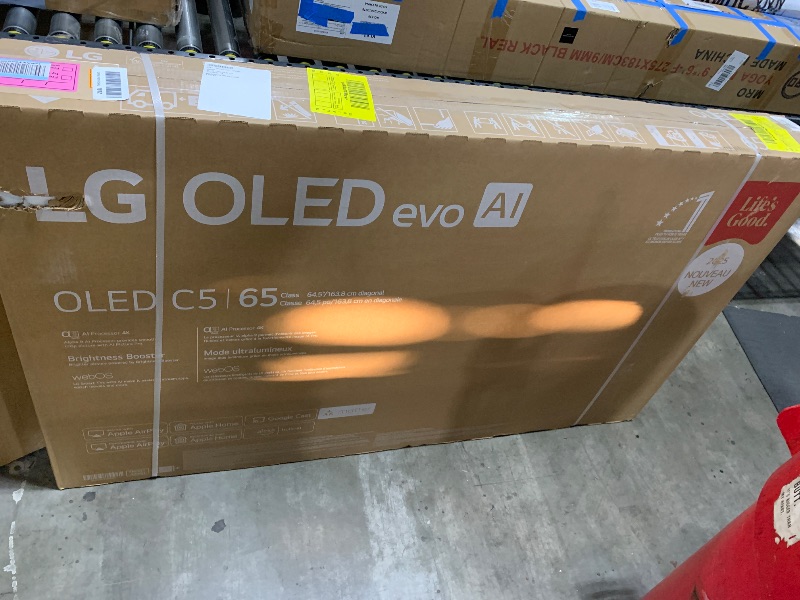 Photo 1 of LG 65-Inch Class OLED evo AI 4K C5 Series Smart TV w/Dolby Atmos, Dolby Vision, HDR10, AI Super Upscaling 4K, Filmmaker Mode, Wow Orchestra, Alexa Built-in (OLED65C5PUA, 2025)