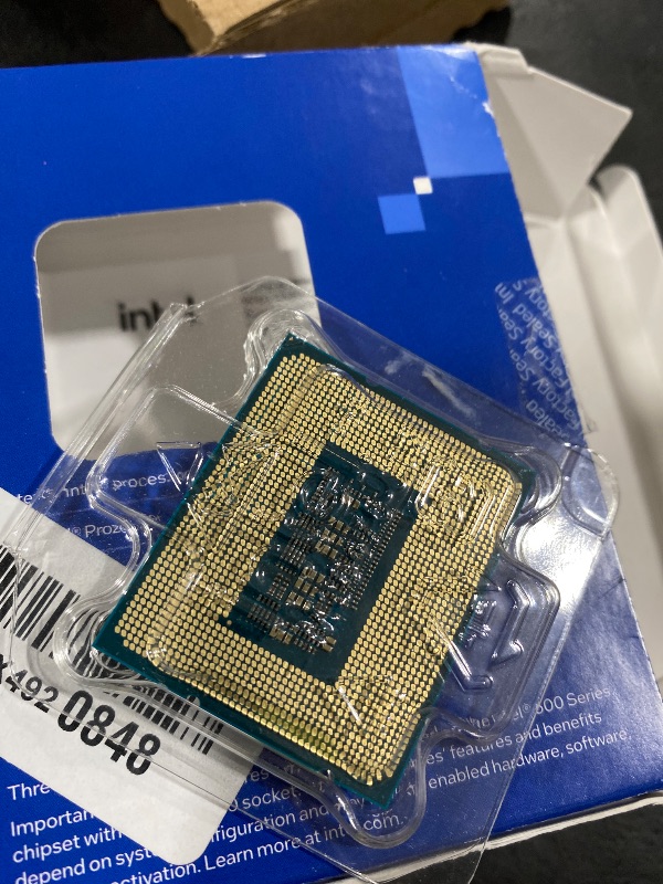 Photo 1 of Intel® Core™ i7-12700KF Desktop Processor 12 (8P+4E) Cores up to 5.0 GHz Unlocked LGA1700 600 Series Chipset 125W