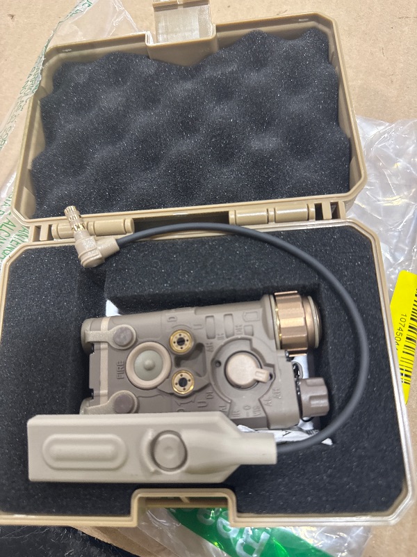 Photo 1 of FMATAL GEAR PEQ NGAL Mini Version IR Laser + Red Laser + White LED Flashing Sight for Airsoft AEG GBB CQB (DE)