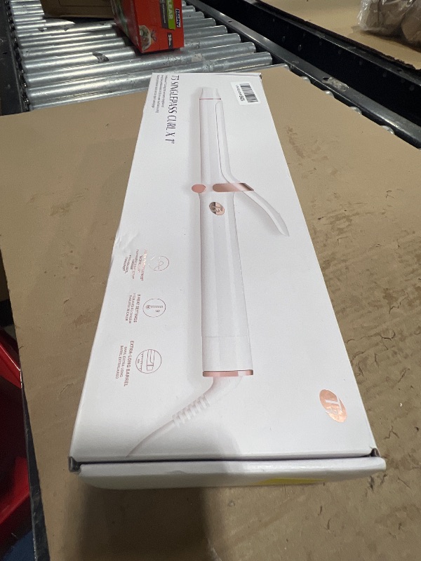 Photo 1 of T3 SinglePass Curl X Extra-Long Barrel 1", 1.25", 1.5" Curling Iron with 9 Heat Settings and Ceramic Barrel for Fast Styling and Lasting Results on All Hair Types