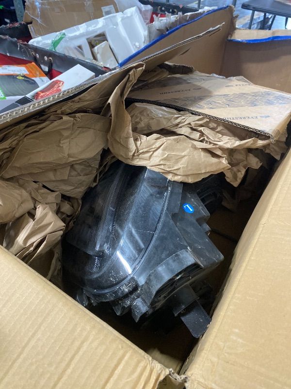 Photo 1 of EVERESTHD Pair Performance Headlights fit for Peterbilt 579 587 2011-2021 Full LED Truck Headlamp Left Driver Side and Right Passenger Side