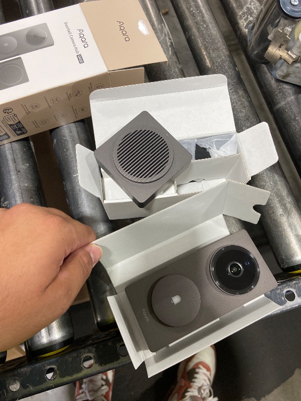 Photo 1 of Aqara Smart Doorbell Camera G410 with Chime, 2K, HomeKit Secure Video, 2-Way Audio, Built-in Matter Hub, Wireless/Wired, Supports Apple Home, Alexa, Google, Home Assistant, 2.4G/5GHz Wi-Fi, Gray