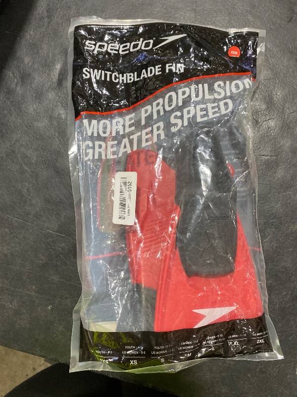 Photo 1 of Speedo Unisex-Adult Swim Training Fin Switchblade Rubber Medium Blade, Black/Red, XXXS - Youth Shoe Size 1-2