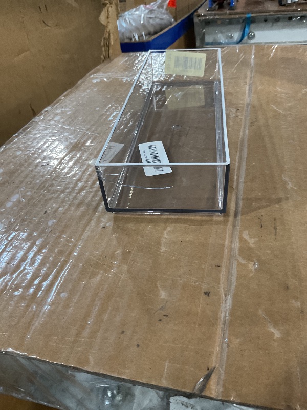 Photo 1 of * has a crack in it *
iDesign Plastic Makeup Drawer Organizer Tray - Vanity Organizer or Desk Drawer Organizer - Clear/Matte White