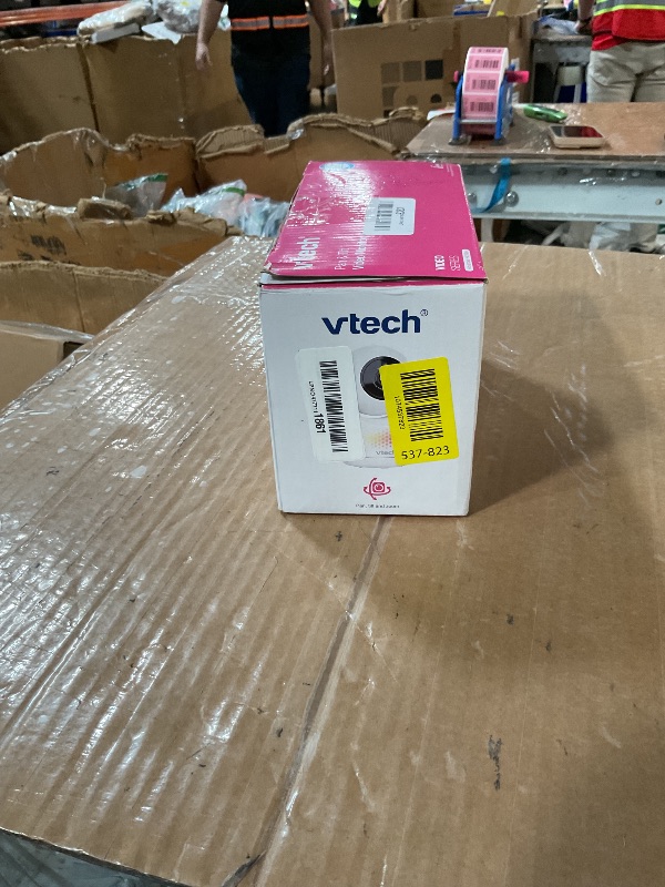 Photo 1 of * might be missing the power cord to the screen *
VTech 7" Baby Monitor with IPS Screen, Pan Tilt Zoom Camera, No WiFi Video Baby Monitor with Camera and Audio, Multi-Color Night Light, 2-Way Talk, Lullabies, Advanced HQ Max