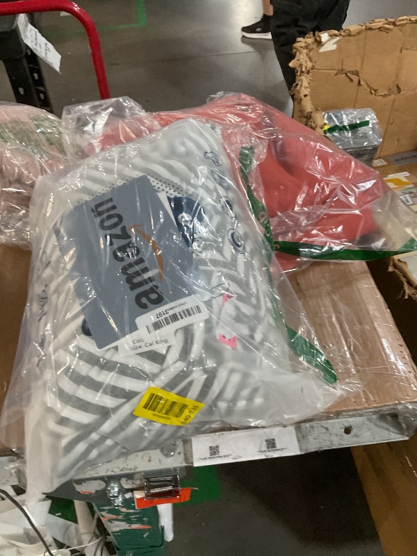 Photo 1 of ***MISSING PARTS***
MooMee Striped Duvet Cover Set 100% Washed Cotton Linen Like Textured Breathable Durable Soft Comfy (Heathered Green Classic Stripes, Cal King 104"x98")