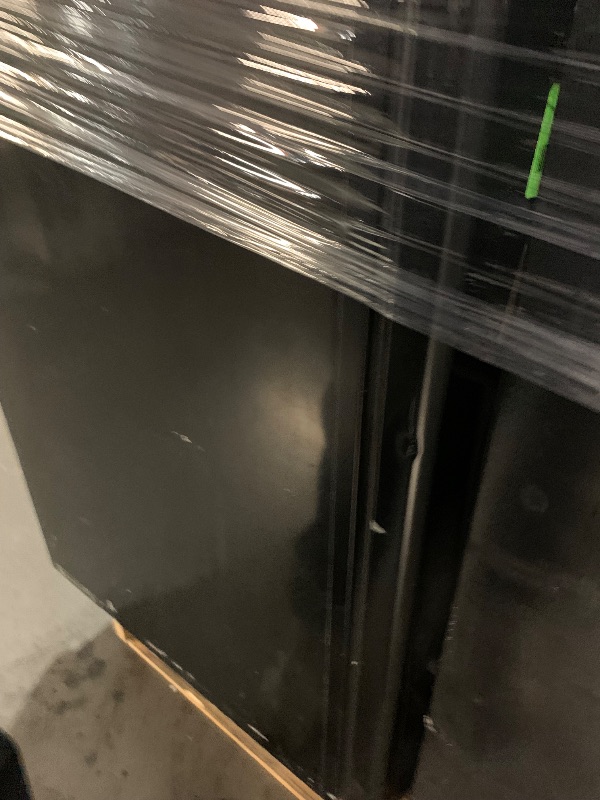 Photo 1 of ***DAMAGED - SEE NOTES/PICTURES***
4.5 cu. ft. 23 in. Retro Mini Refrigerator with Sleek Design with Freezer and Manual Defrost in Stainless steel
