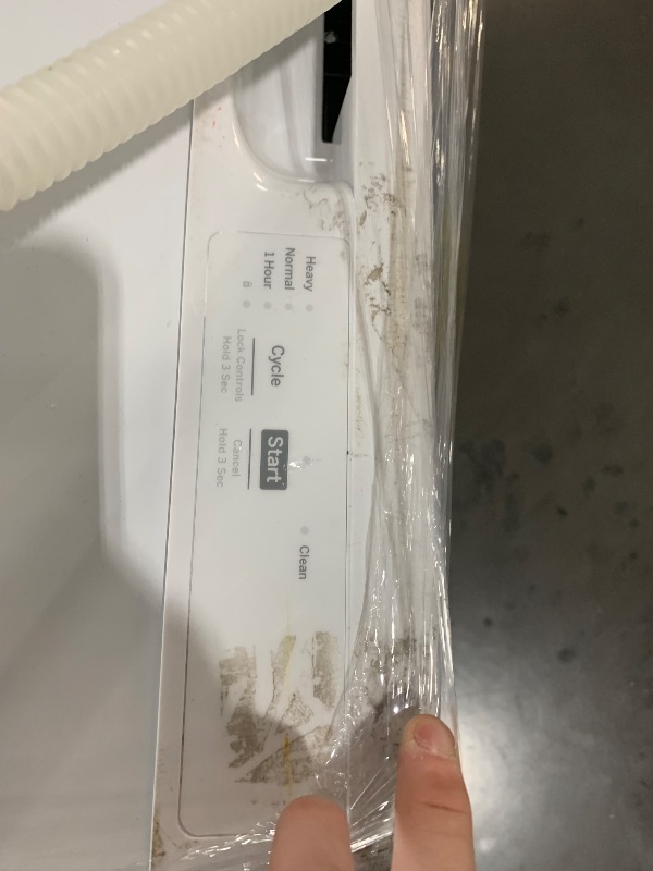 Photo 1 of ***DAMAGED - SEE NOTES/PICTURES***
GE® 24" White Front Control Built-In Dishwasher
