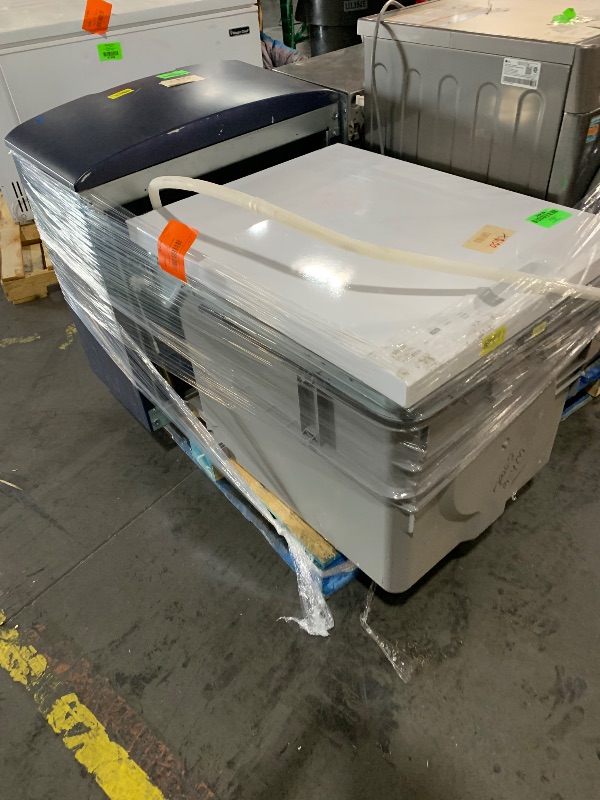 Photo 1 of ***DAMAGED - SEE NOTES/PICTURES***
GE® 24" White Front Control Built-In Dishwasher
