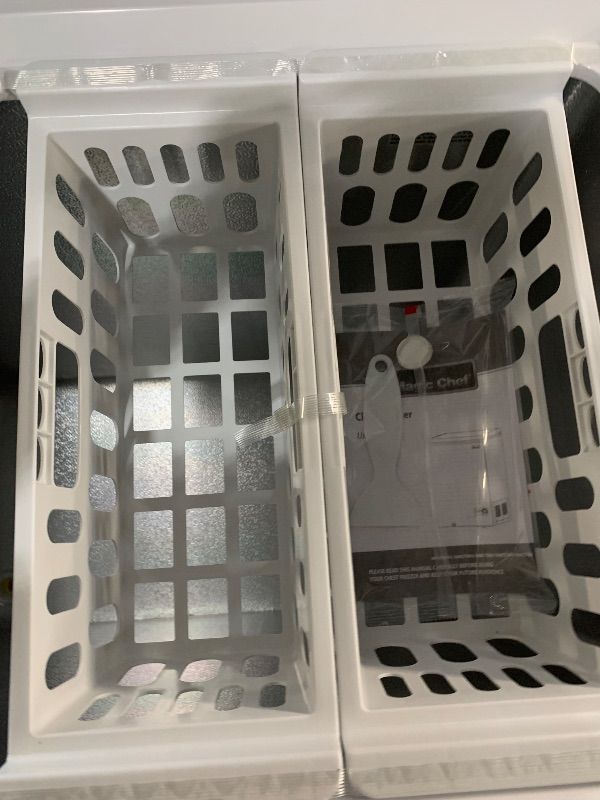 Photo 1 of ***DAMAGED - SEE NOTES/PICTURES***
Element® 5 Cu. Ft. White Chest Freeze