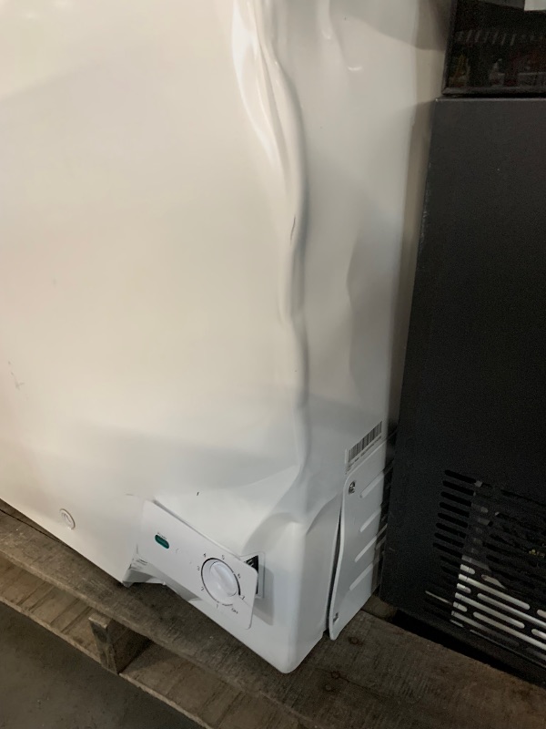 Photo 1 of ***DAMAGED - SEE NOTES/PICTURES***
4.9 cu. ft. Manual Defrost Chest Freezer with LED Light Type in White Garage Ready
