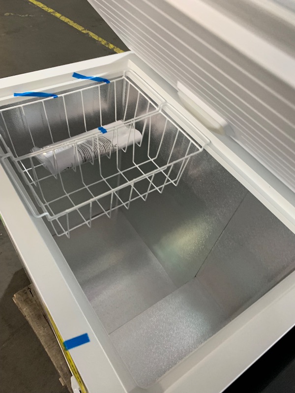 Photo 1 of ***DAMAGED - SEE NOTES/PICTURES***
4.9 cu. ft. Manual Defrost Chest Freezer with LED Light Type in White Garage Ready
