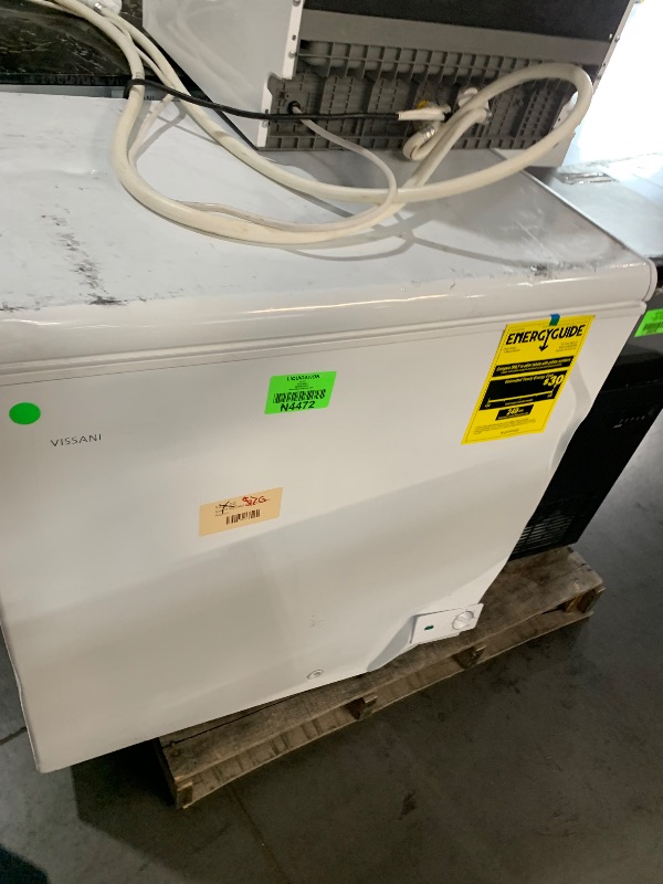 Photo 1 of ***DAMAGED - SEE NOTES/PICTURES***
4.9 cu. ft. Manual Defrost Chest Freezer with LED Light Type in White Garage Ready
