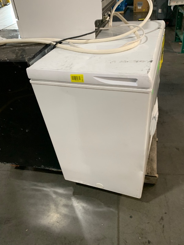 Photo 1 of ***DAMAGED - SEE NOTES/PICTURES***
4.9 cu. ft. Manual Defrost Chest Freezer with LED Light Type in White Garage Ready
