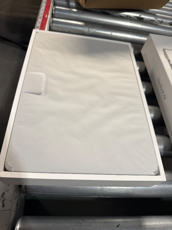 Photo 1 of ***FACTORY SEALED OPENED FOR INSPECTIONS***Apple 2025 MacBook Air 13-inch Laptop with M4 chip: Built for Apple Intelligence, 13.6-inch Liquid Retina Display, 16GB Unified Memory, 256GB SSD Storage, 12MP Center Stage Camera, Touch ID; Silver