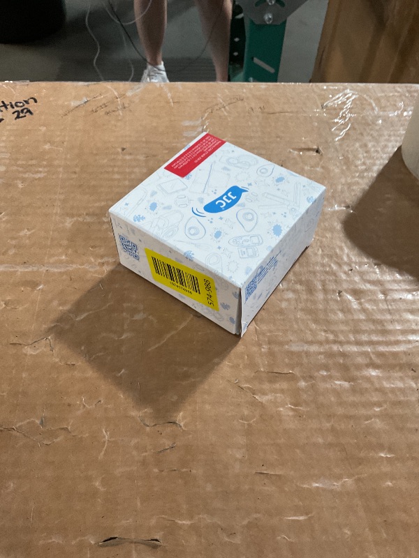 Photo 1 of (1+1) Lens Hood for Canon R50 R100 Dual Lens Kit (RF-S 18-45mm F4.5-6.3 is STM and RF-S 55-210mm F5-7.1 is STM) Replaces ET-60B and EW-53 Lens Hood