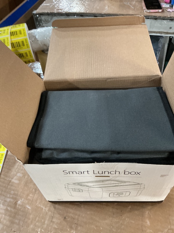 Photo 1 of (USED) Dnin Cordless Electric Lunch Box, Battery Powered Heated Lunch Boxes, 1 Liter Food Insulated Food Warmer Box with Fork and Spoon Insulated Carrying Pouch for Truck Drivers Blue Collar and Adults