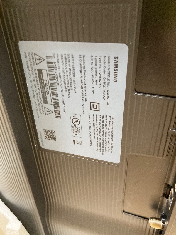 Photo 1 of *NO RETURNS/NO REFUNDS* *Screen cracked* Samsung 55-Inch Class QLED Q7F Series Samsung Vision AI Smart TV (2025 Model, 55Q7F) Quantum HDR, Object Tracking Sound Lite, Q4 AI Gen1 Processor, 4K upscaling, Gaming Hub, Alexa Built-in