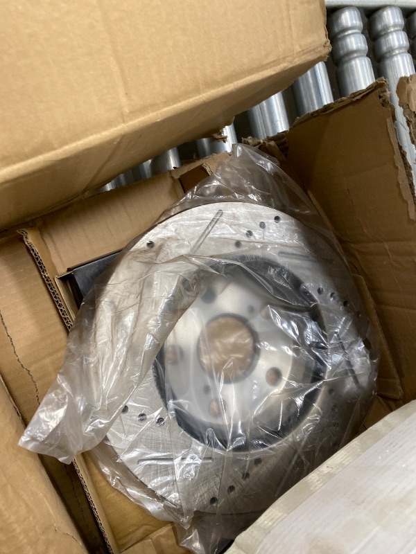 Photo 1 of
Allcombo 11.81" Front Brake Kit for 2011 2012 2013 2014 2015 2016 Kia Optima, 2011 2012 2013 2014 2015 Hyundai Sonata, Disc Drilled and Slotted Brakes Rotors and Ceramic Pads Replacement 31427 1444