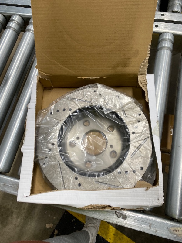 Photo 1 of
Allcombo 11.81" Front Brake Kit for 2011 2012 2013 2014 2015 2016 Kia Optima, 2011 2012 2013 2014 2015 Hyundai Sonata, Disc Drilled and Slotted Brakes Rotors and Ceramic Pads Replacement 31427 1444