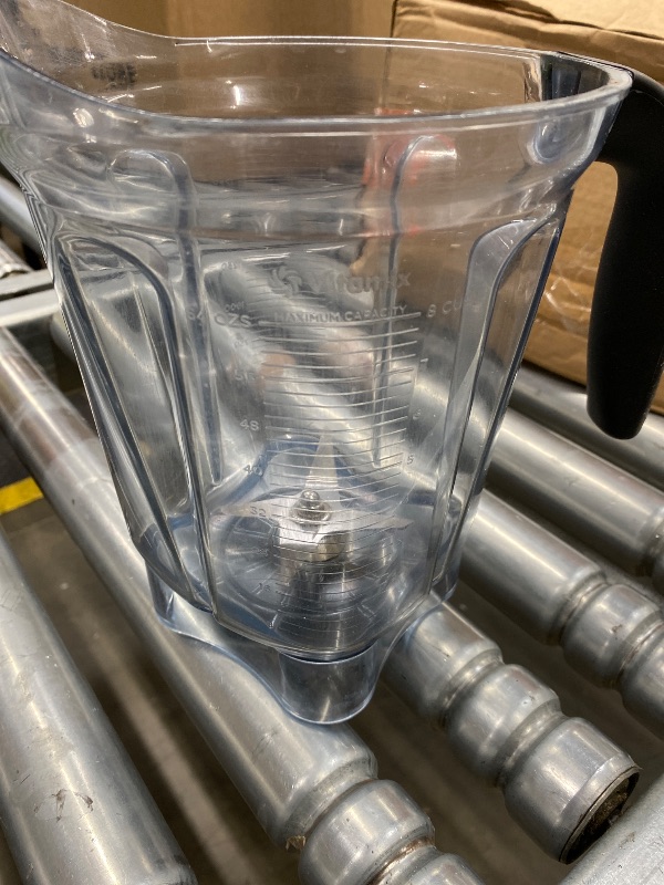 Photo 1 of ***USED -MISSING LID-SELLING AS IS *** Blender Pitcher 64oz Low-Profile, Compatible with Vitamix 780 75-0 7500 5000 5200 Vm0102 Vm0103Vm0197 E310 Professional/Commercial/Classic Series etc Blender, Blender Container Jar Cup,10 Years Warranty